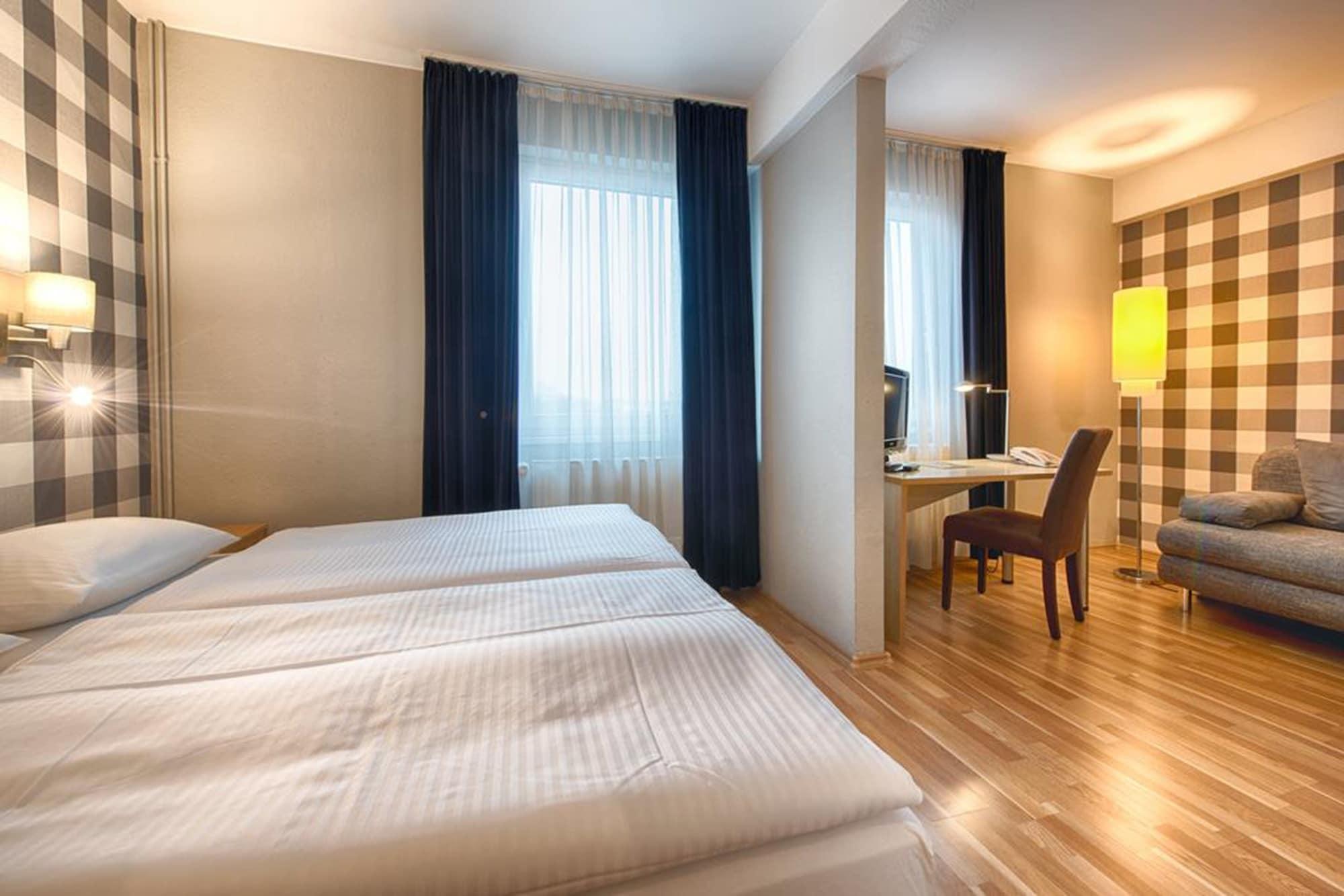 Enjoy Hotel Berlin City Messe Berlim Exterior foto