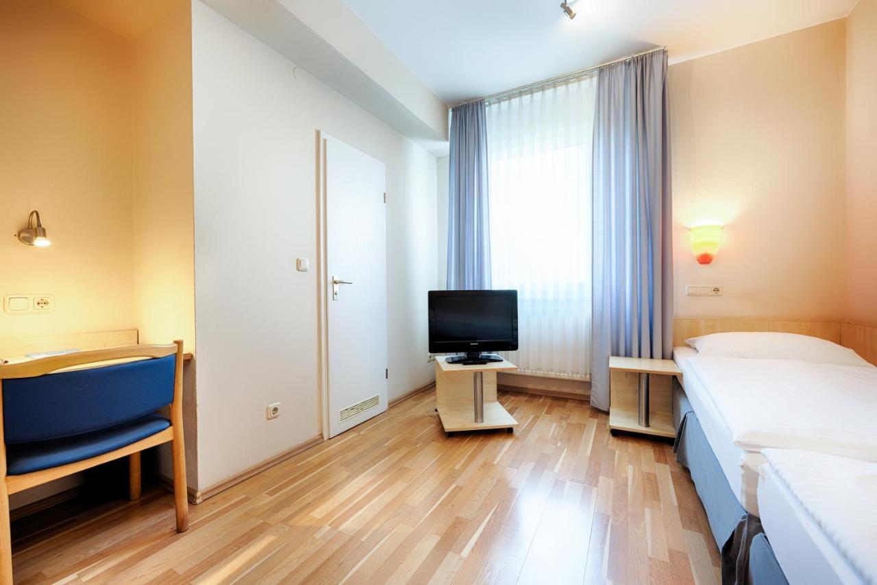 Enjoy Hotel Berlin City Messe Berlim Exterior foto
