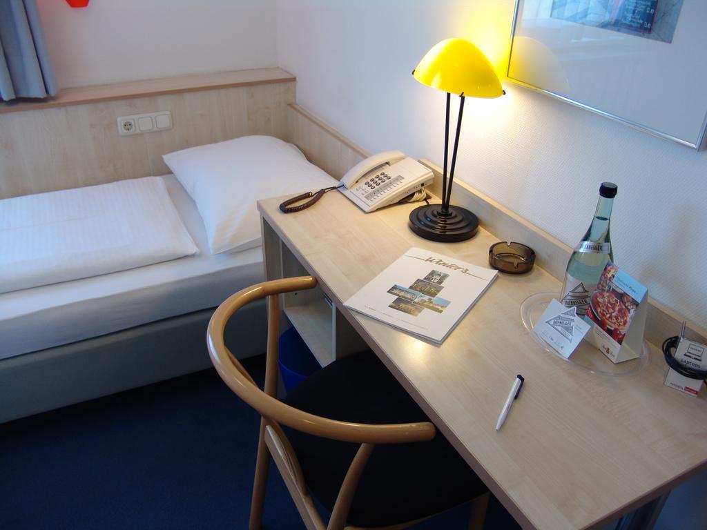 Enjoy Hotel Berlin City Messe Berlim Exterior foto